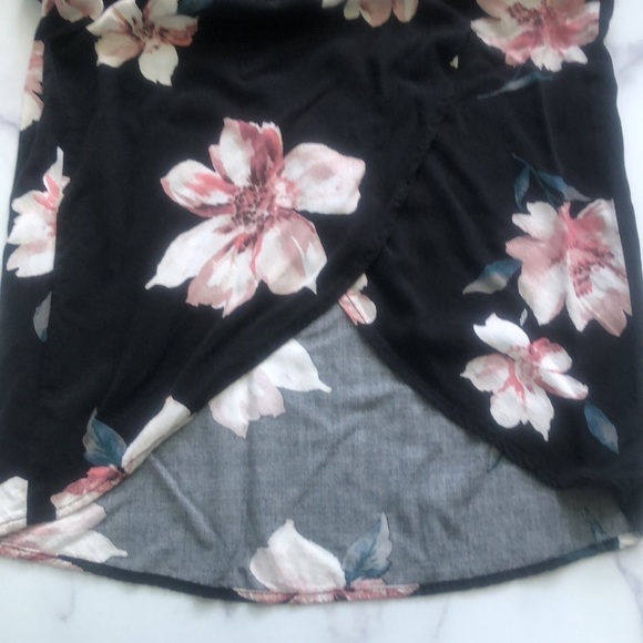 Band of Gypsies Floral Wrap Skirt Size Small - Picture 6 of 11